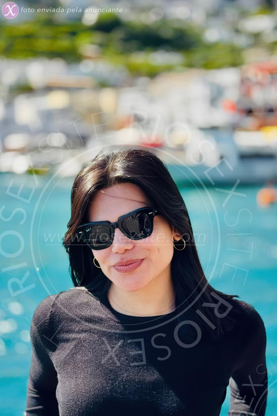 1 - photo of Laís Albuquerque